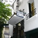 Montmartrois 2* Париж