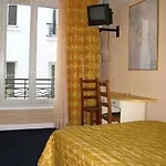 Отель Montmartrois 2*