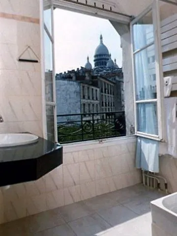 Montmartrois Отель