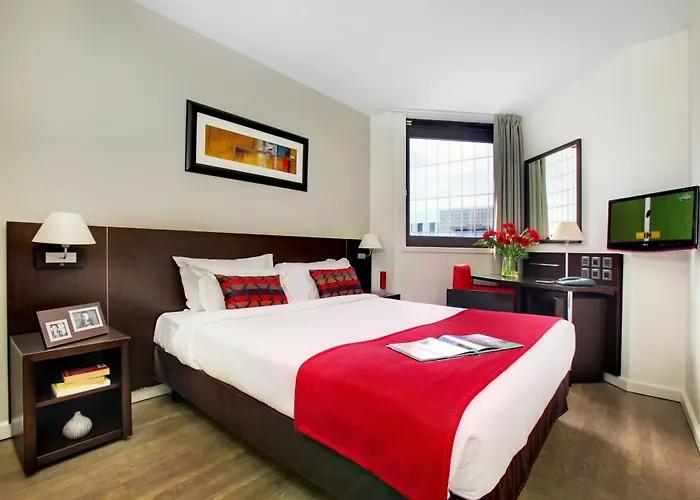 Montmartrois Отель 2*